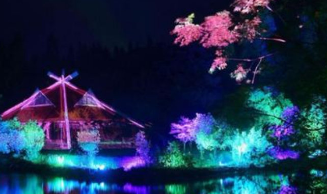 創(chuàng)新推出“VR+政務(wù)服務(wù)”、“VR+智慧安防”